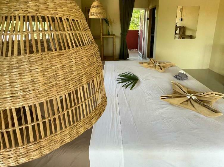 Номер Стандарт, Mythai Guesthouse