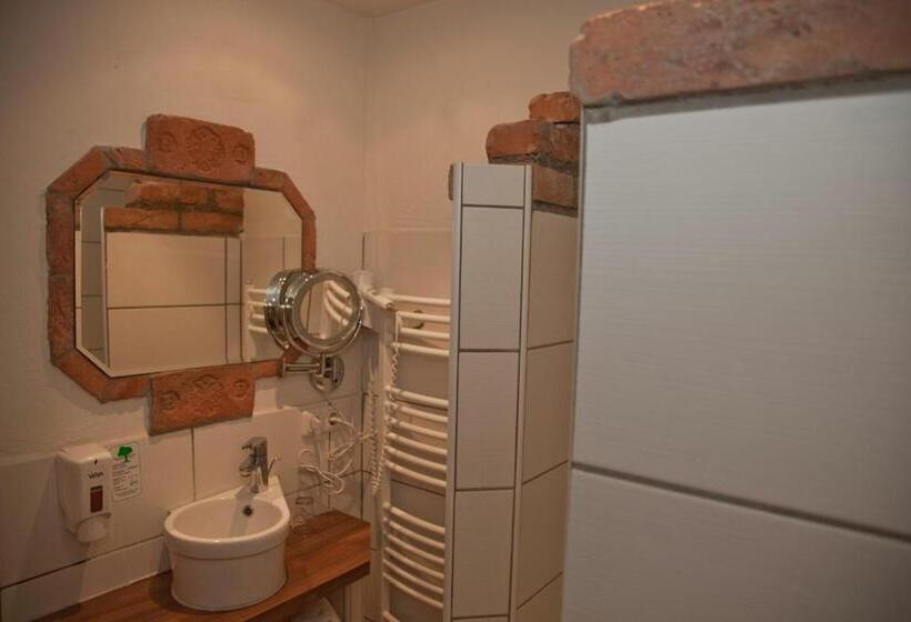 Номер Стандарт Вид на Сад, Landgasthof Entenwirt Tarsdorf