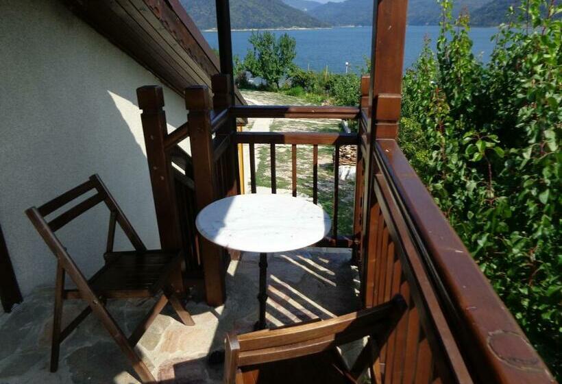 Номер Стандарт с Террасой, Family Hotel Belvedere