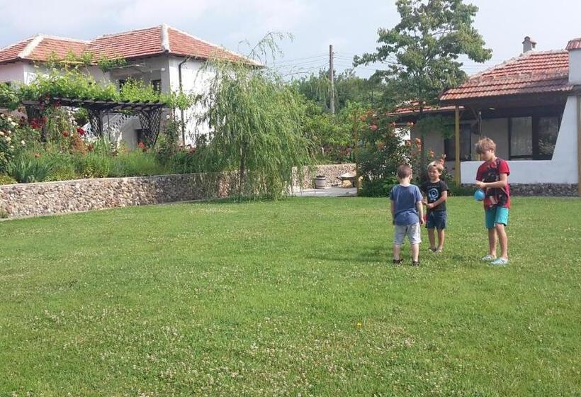 Вилла 1 Спальня Вид на Сад, Family Hotel Belvedere