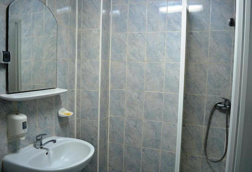 اتاق استاندارد یک نفره, Motel Darina