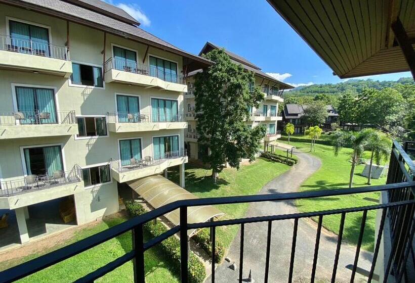 Люкс, Patravana Resort
