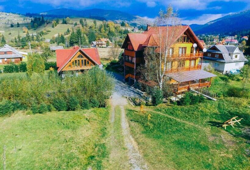 اتاق خانوادگی, Gostynniy Dvir Raytshtoky