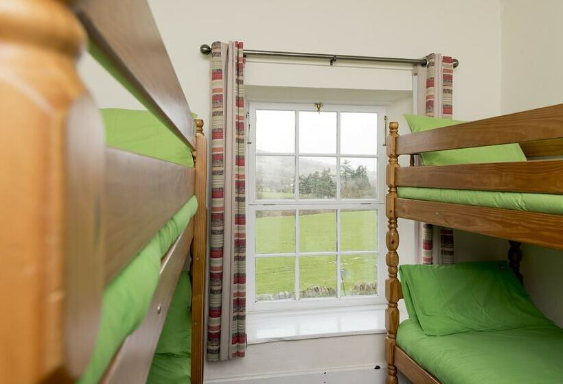 מיטה בחדר מעונות עם מקלחת משותפת, Yha Brecon Beacons Danywenallt   Hostel