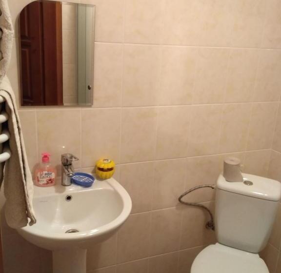 Дом 3 Спальни, Guest House Mandrivnyi Rooms&apartments
