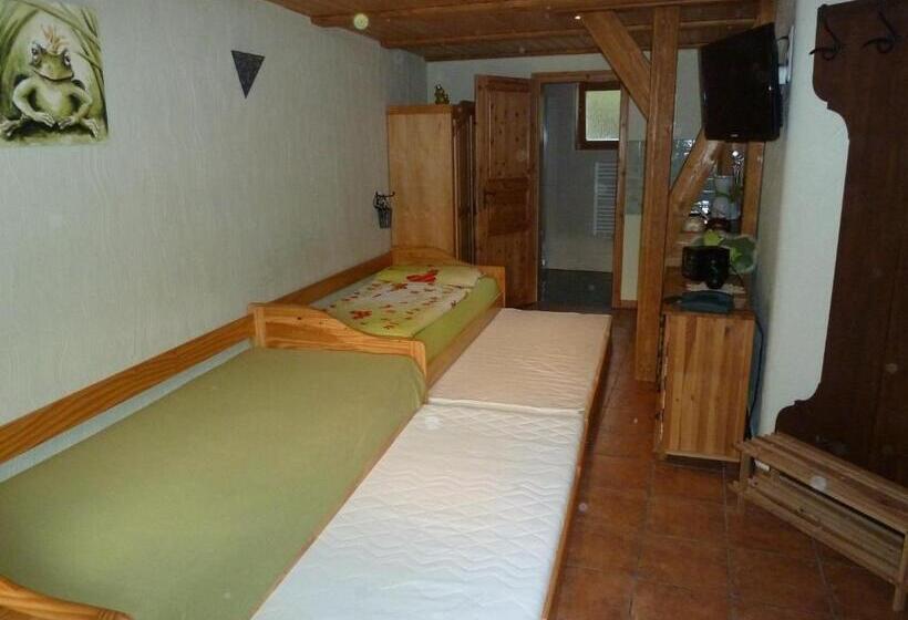 Номер Стандарт Вид на Сад, Gästezimmer Am Märchenbrunnen