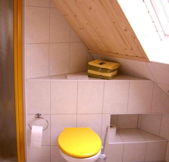 Семейный Номер Вид на Сад, Gästezimmer Am Märchenbrunnen
