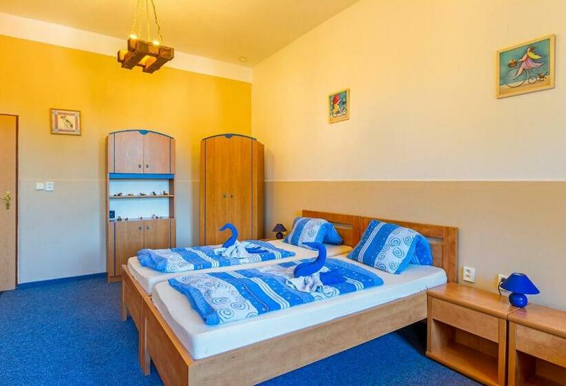 Номер Стандарт Трехместный, Hrad Vildstejn