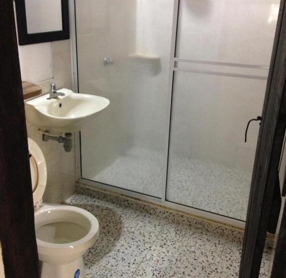 스탠다드 트리플 룸, Monte Verde Hostal