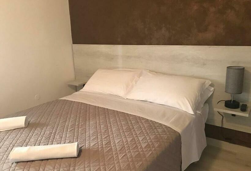 Номер Стандарт Трехместный, Albergo Ristorante Uspa