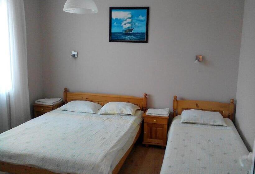 Трехместный Номер Комфорт, Guesthouse Mirage