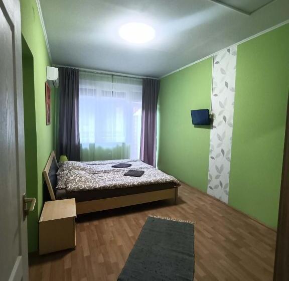 Номер Стандарт Внутренний, Tölgyfa Panzió
