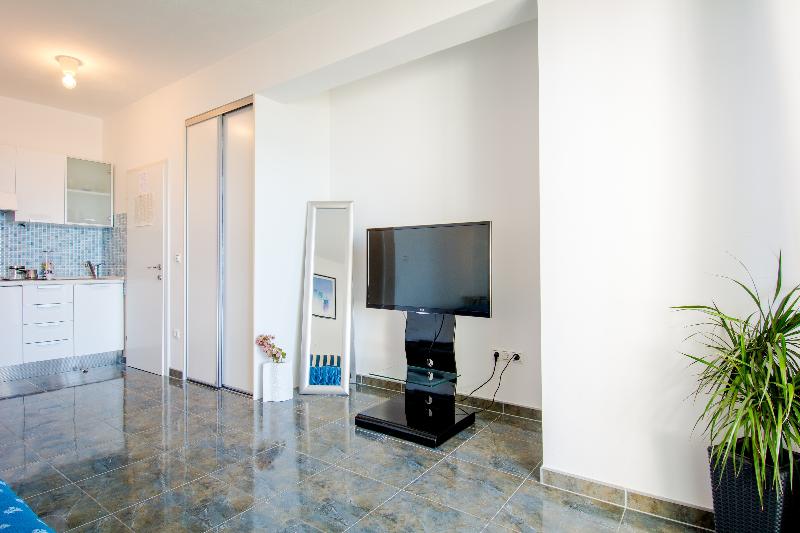 استودیوی استاندارد با چشم‌انداز دریا, Apartments Duje