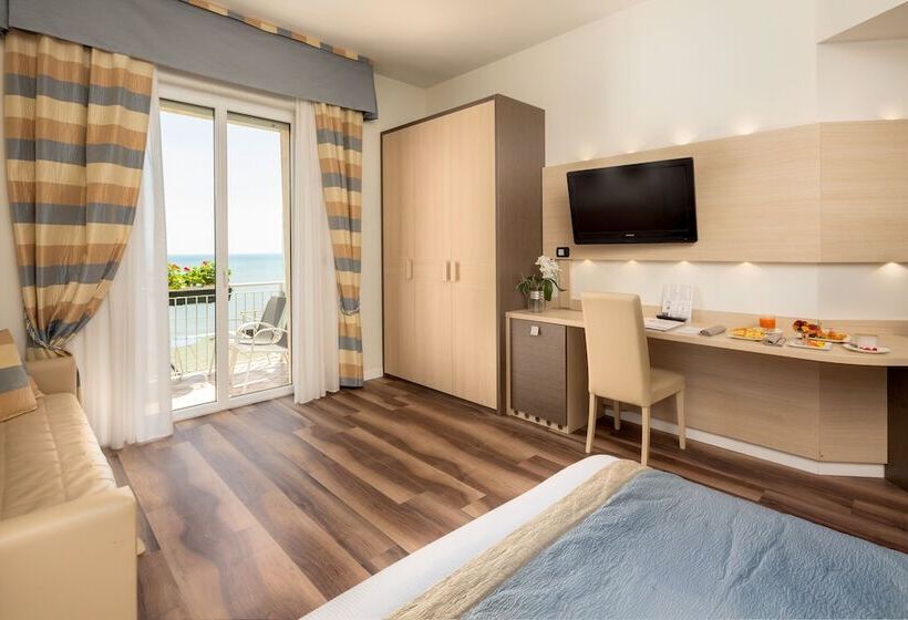 Номер Deluxe Вид на Море с Балконом, Best Western Plus Tigullio Royal
