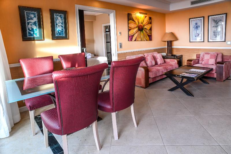 Семейный Номер, Gran Hotel Guadalpín Banus