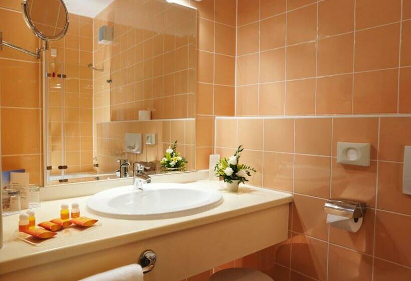 اتاق خانوادگی با چشم‌انداز دریا, Riviera   Terme & Wellness Lifeclass