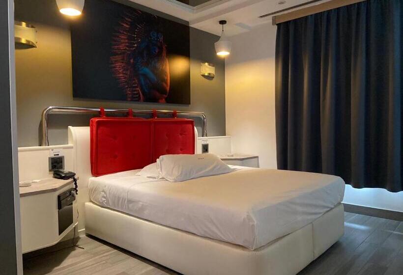 行政套房, Zouk