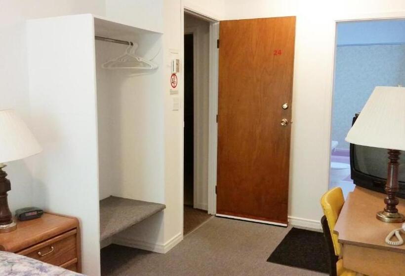 Номер Стандарт с Кухней, Aberdeen Motel