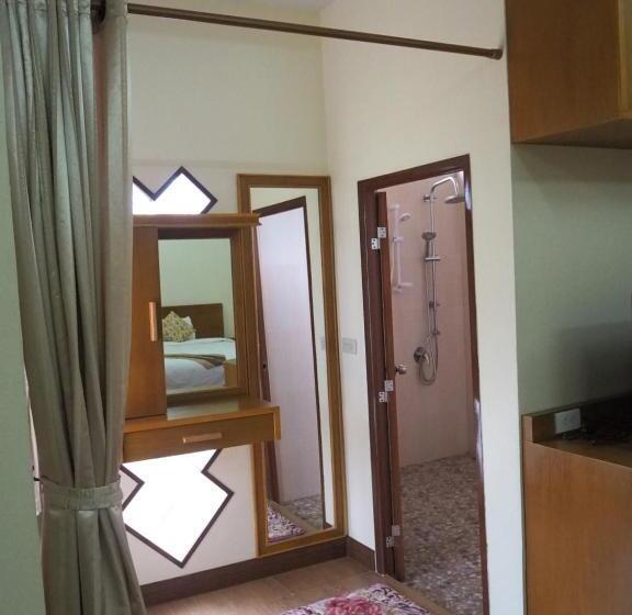 اتاق استاندارد سه تخته با بالکن, Pru Valley Thaley Tai Resort