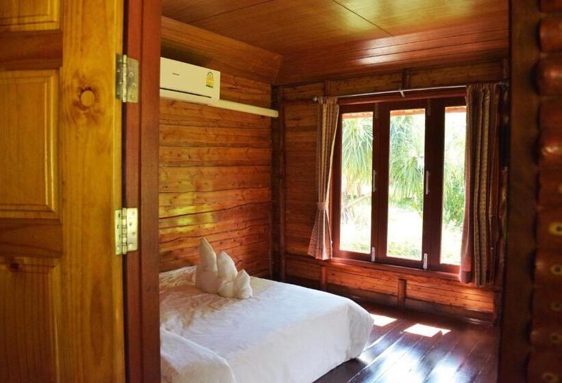 خانه 4 خوابه, Pru Valley Thaley Tai Resort