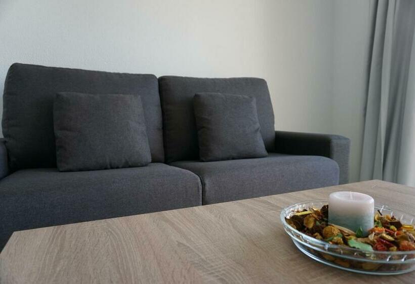 Апартаменты 2 Спальни, Apartamentos Piramides