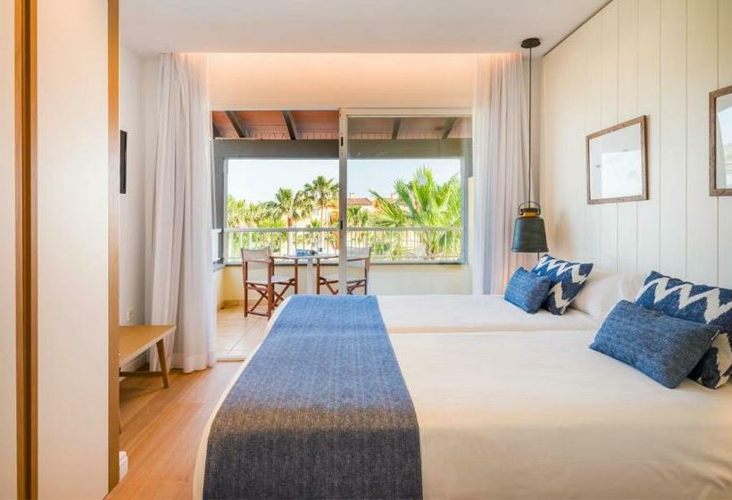 Полулюкс, Club Del Sol Resort & Spa
