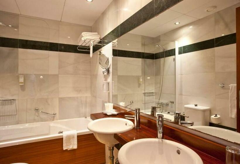 Junior Suite, Seth Port Ciutadella