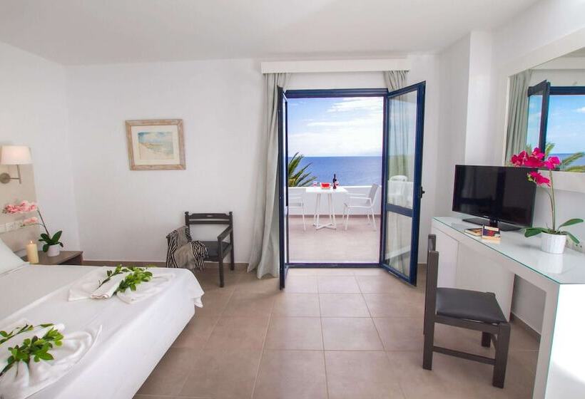 سوئیت خانواده 2 خوابه, Peninsula Resort & Spa