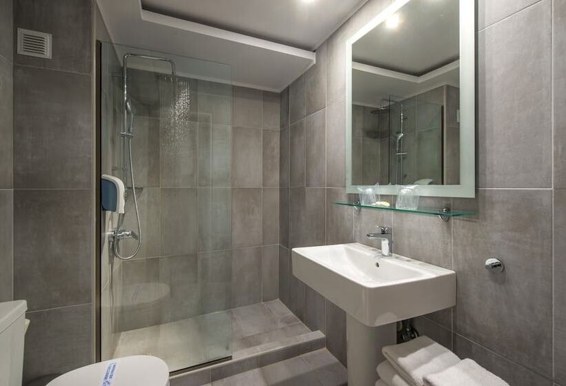 سوییت جونیور با چشم‌انداز دریا, Peninsula Resort & Spa
