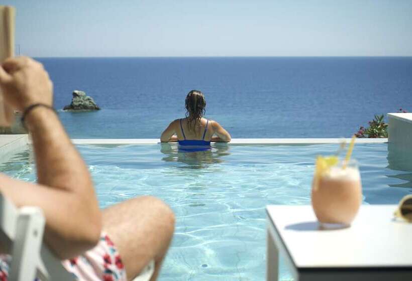 اتاق سوپریور با چشم‌انداز دریا, Peninsula Resort & Spa