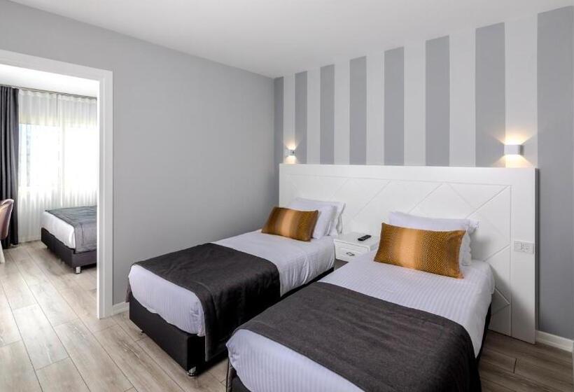 Четырехместный Номер Стандарт, Motto Premium Hotel&spa