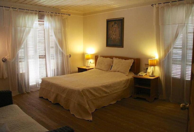 Номер Стандарт Вид на Сад, Oyster Residences   Adult Only