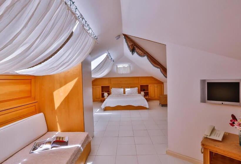Люкс с Террасой, Oyster Residences   Adult Only