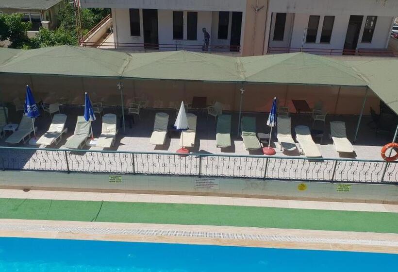 バルコニー付スタンダード４ベッドルーム, İsabella Apart Otel