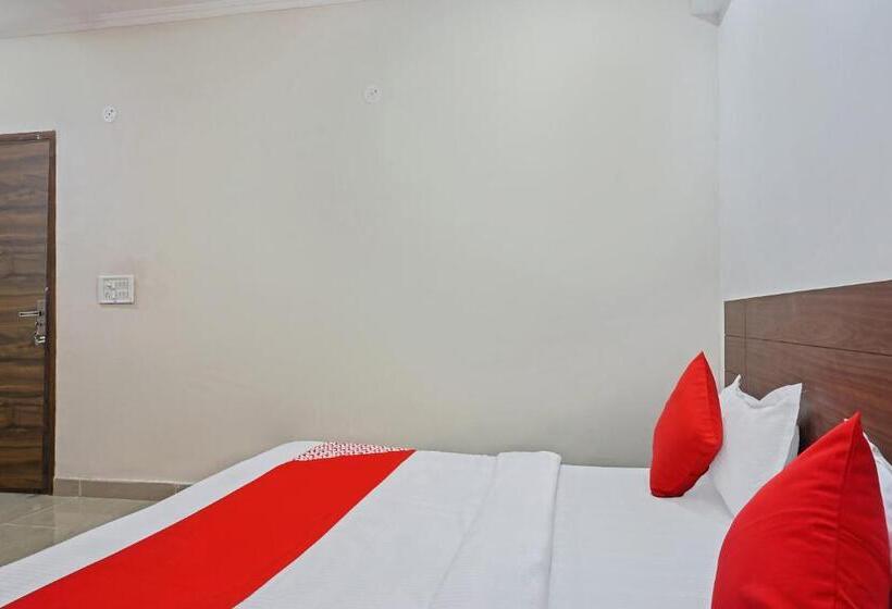 اتاق لوکس, Oyo 37169  Quadis