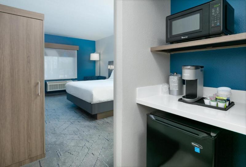 Стандартный Номер Кровать Кинг, Holiday Inn Express & Suites   Dallas Park Central Northeast, An Ihg