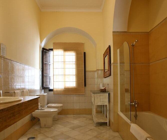 سوییت, Posada De Palacio