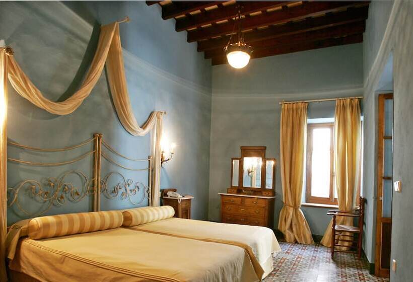 سوییت, Posada De Palacio