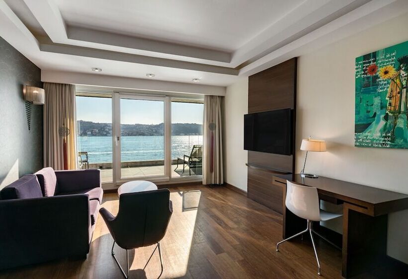 سوئیت با چشم‌انداز, Radisson Blu Bosphorus
