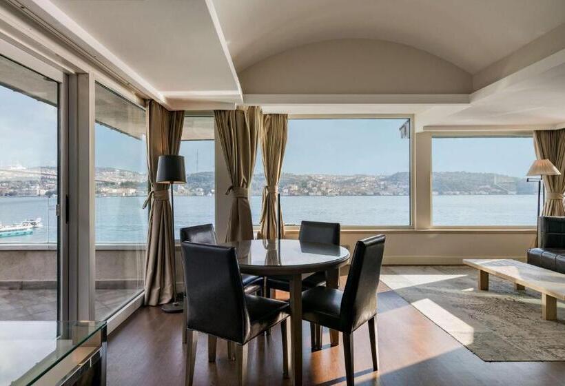 سوئیت با چشم‌انداز, Radisson Blu Bosphorus