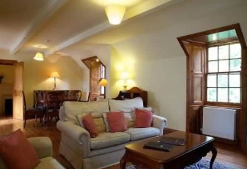 سوئیت 2 خوابه, Tulloch Castle Hotel ‘a Bespoke Hotel’