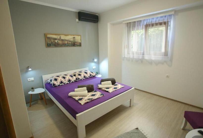 اتاق استاندارد, Guest House Stari