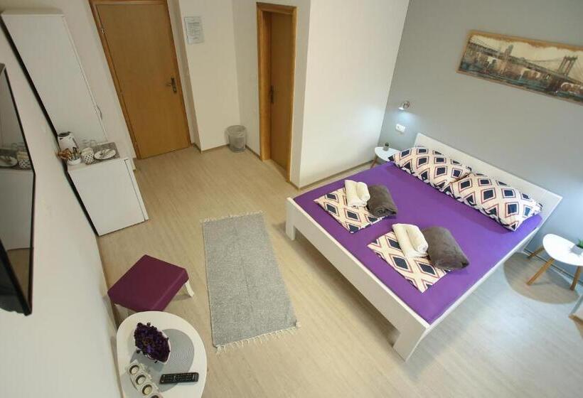 اتاق استاندارد, Guest House Stari
