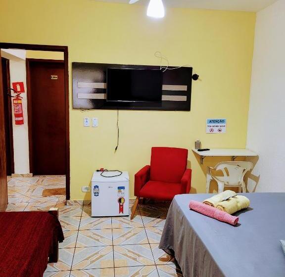标准三人间, Hospedaria São Benedito