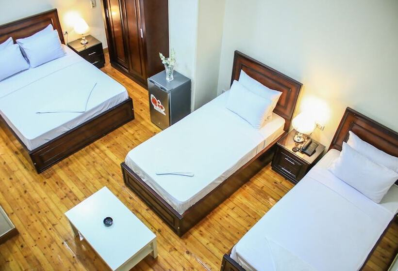 اتاق لوکس سه تخته, Kmt Hostel