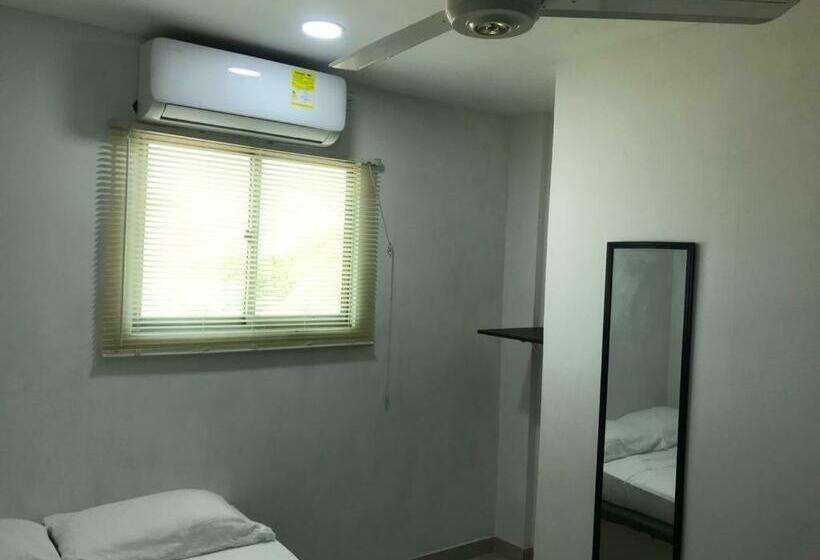 Номер Стандарт Совместная Ванная, Hostal Cartagena Sun