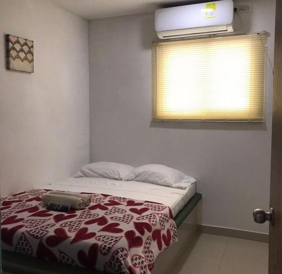 Номер Стандарт Совместная Ванная, Hostal Cartagena Sun