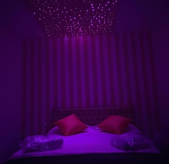 اتاق لوکس با تخت بزرگ, Le Origini Rooms&suite