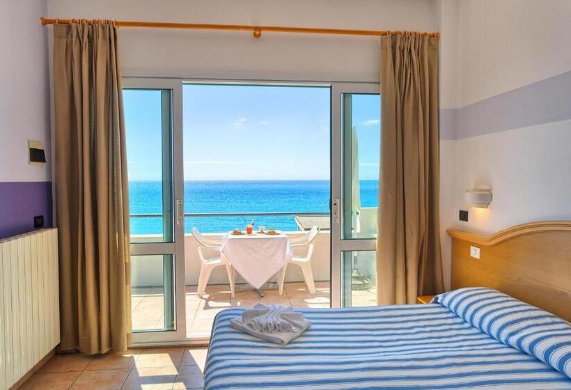 Студио Стандарт с Террасой, Blue Beach