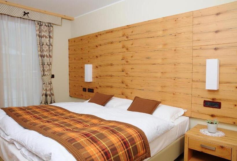 Апартаменты Comfort 2 Спальни, Residence Marisol Camere & Appartamenti   Mezzana Centre